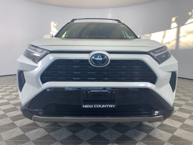 2022 Toyota RAV4 Hybrid SE