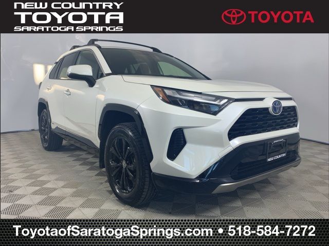 2022 Toyota RAV4 Hybrid SE