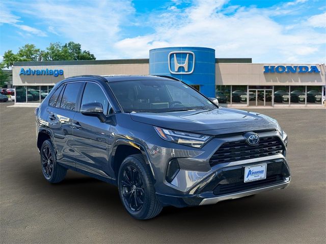 2022 Toyota RAV4 Hybrid SE