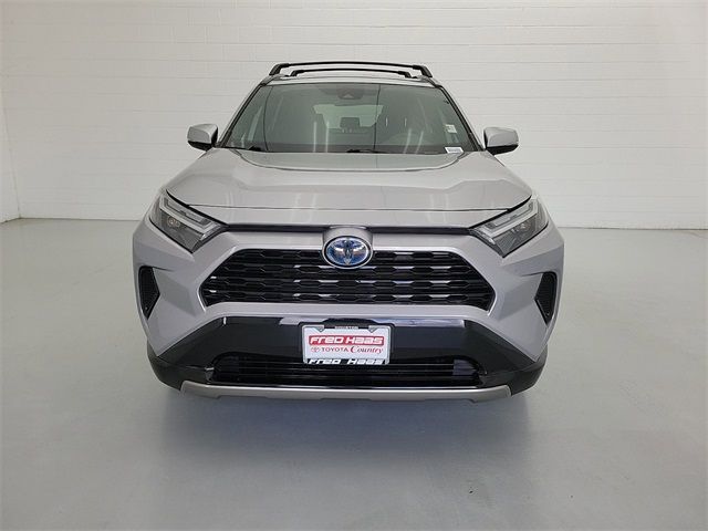 2022 Toyota RAV4 Hybrid SE