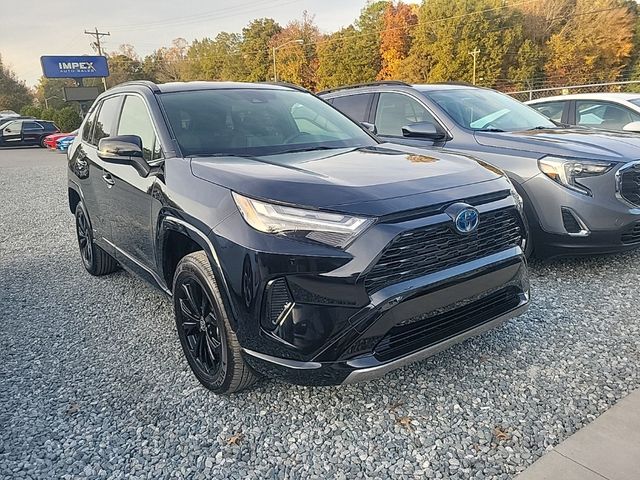 2022 Toyota RAV4 Hybrid SE