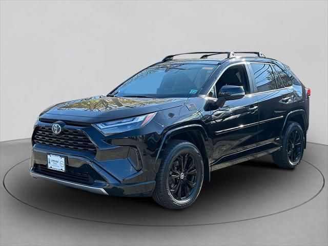 2022 Toyota RAV4 Hybrid SE