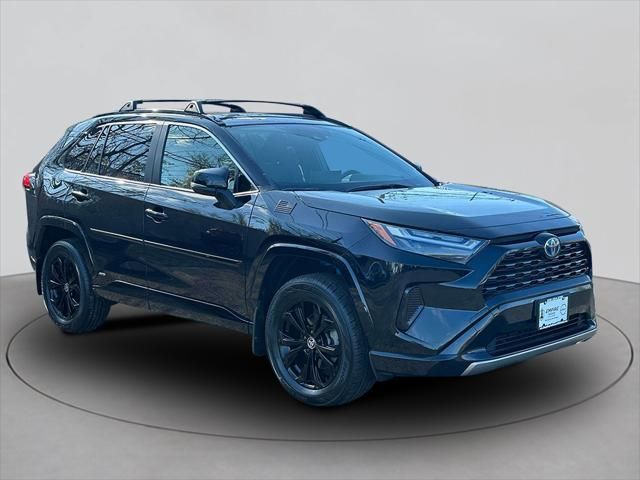 2022 Toyota RAV4 Hybrid SE