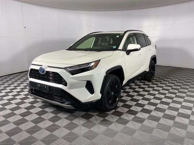 2022 Toyota RAV4 Hybrid SE