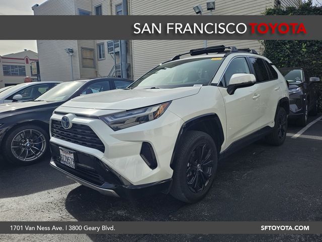 2022 Toyota RAV4 Hybrid SE