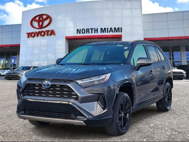 2022 Toyota RAV4 Hybrid SE