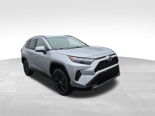 2022 Toyota RAV4 Hybrid SE