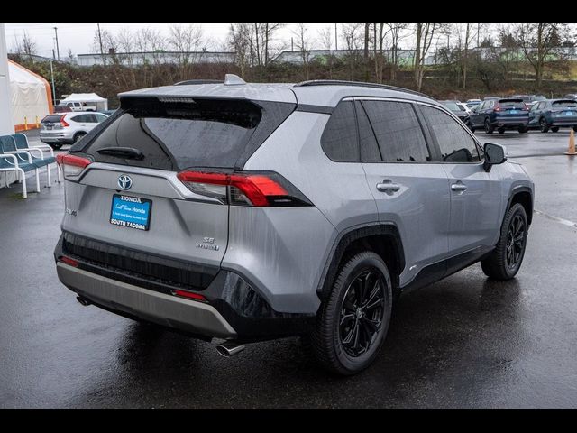 2022 Toyota RAV4 Hybrid SE