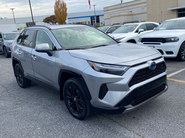 2022 Toyota RAV4 Hybrid SE