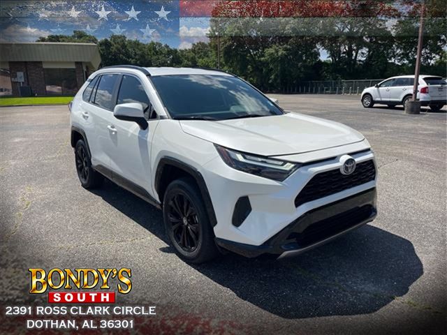 2022 Toyota RAV4 Hybrid SE