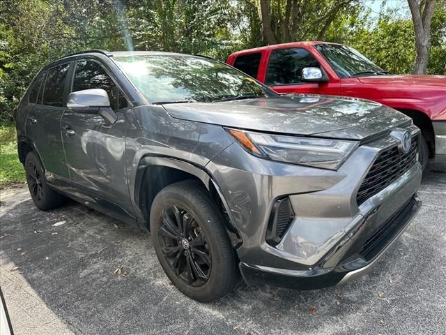 2022 Toyota RAV4 Hybrid SE