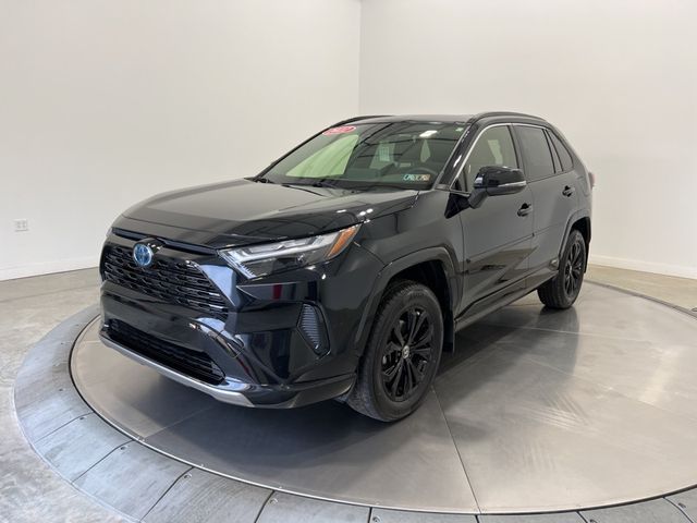 2022 Toyota RAV4 Hybrid SE