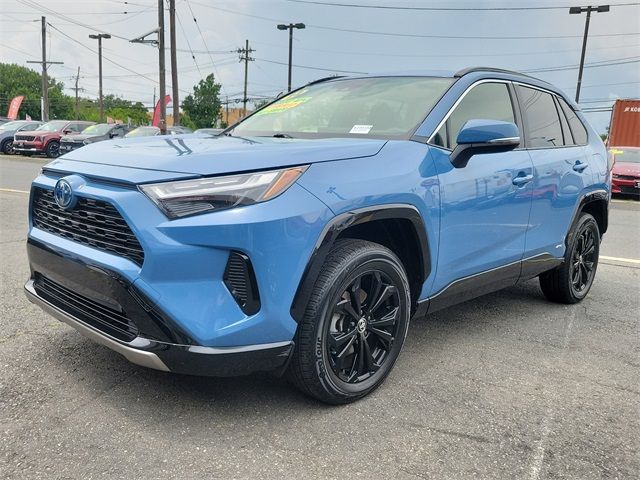 2022 Toyota RAV4 Hybrid SE