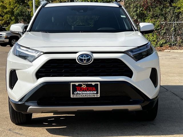 2022 Toyota RAV4 Hybrid SE