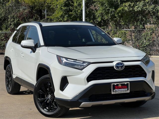 2022 Toyota RAV4 Hybrid SE