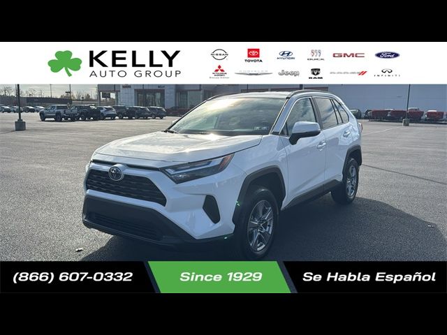 2022 Toyota RAV4 Hybrid XLE