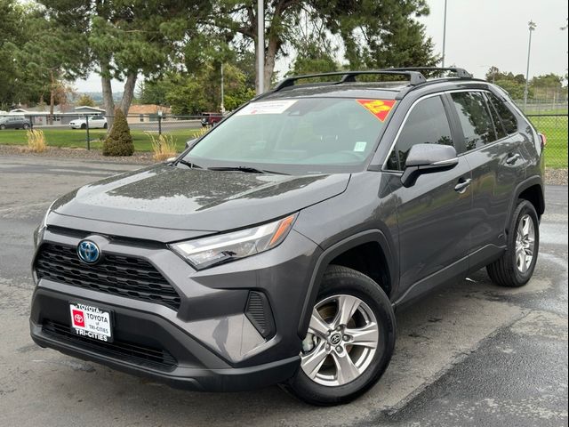 2022 Toyota RAV4 Hybrid XLE