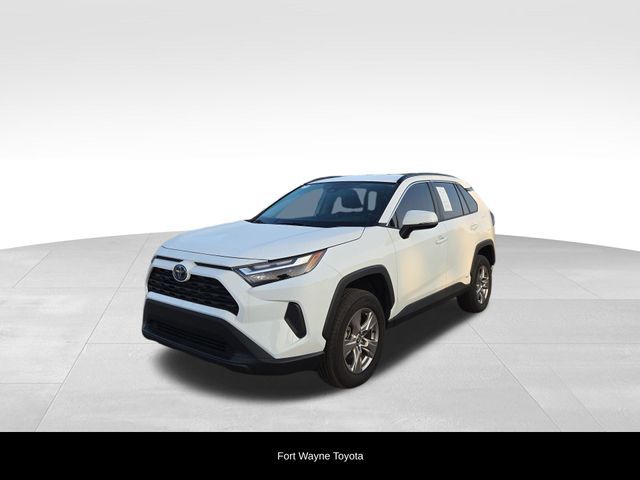 2022 Toyota RAV4 Hybrid XLE