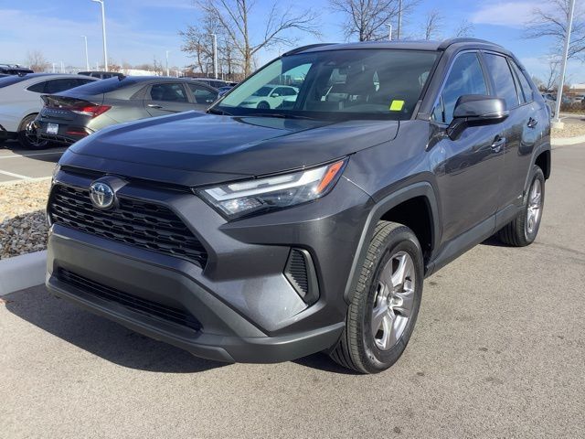 2022 Toyota RAV4 Hybrid XLE