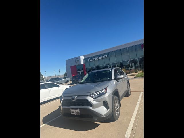 2022 Toyota RAV4 Hybrid XLE