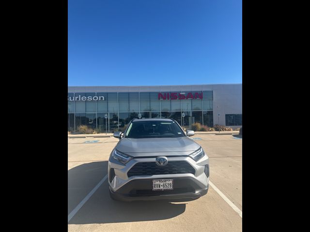 2022 Toyota RAV4 Hybrid XLE