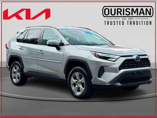 2022 Toyota RAV4 Hybrid XLE