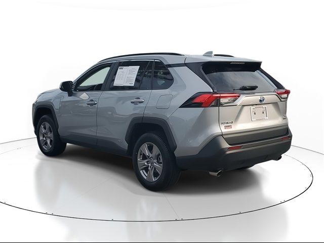 2022 Toyota RAV4 Hybrid XLE