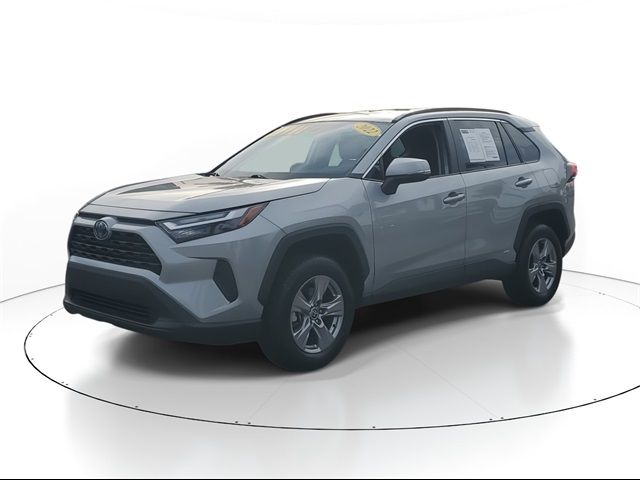 2022 Toyota RAV4 Hybrid XLE