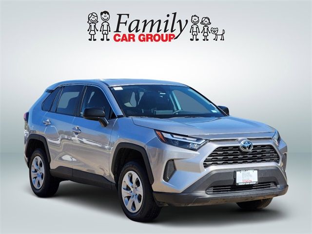 2022 Toyota RAV4 Hybrid XLE