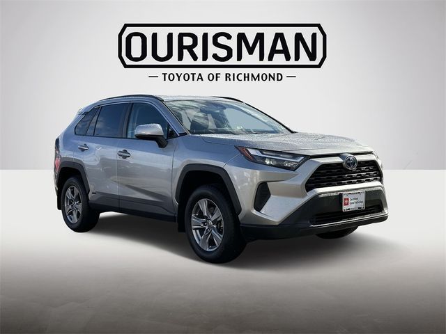 2022 Toyota RAV4 Hybrid XLE