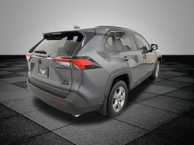 2022 Toyota RAV4 Hybrid XLE