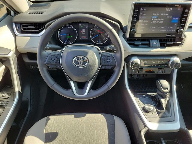 2022 Toyota RAV4 Hybrid XLE