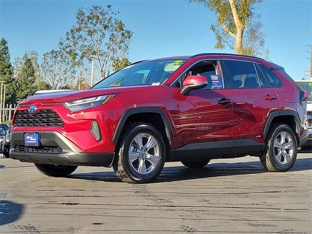 2022 Toyota RAV4 Hybrid XLE