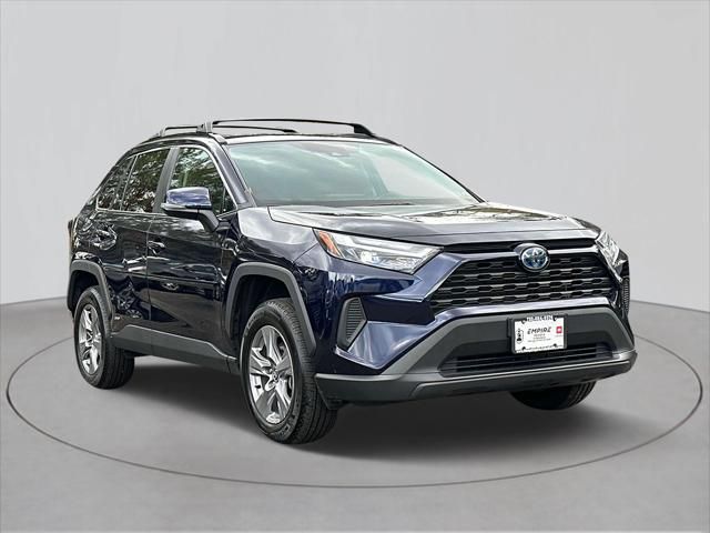 2022 Toyota RAV4 Hybrid XLE