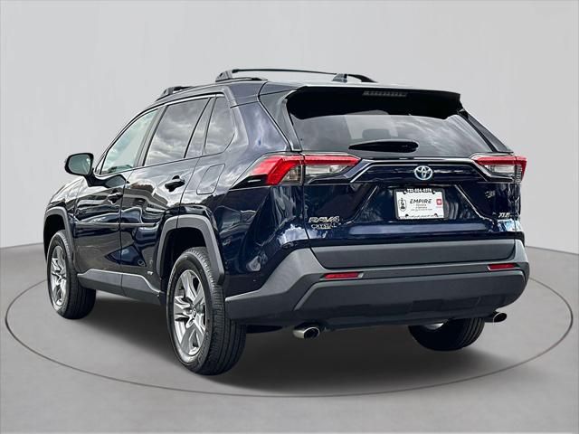 2022 Toyota RAV4 Hybrid XLE