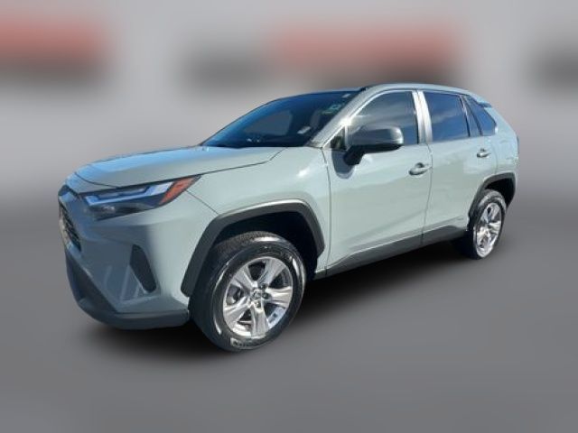 2022 Toyota RAV4 Hybrid XLE