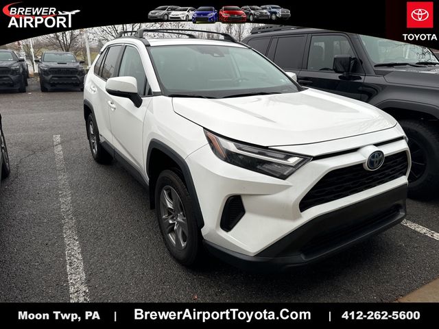 2022 Toyota RAV4 Hybrid XLE