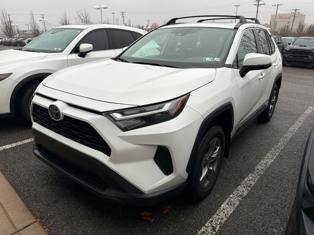 2022 Toyota RAV4 Hybrid XLE