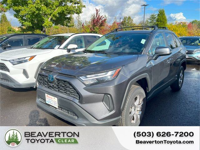 2022 Toyota RAV4 Hybrid XLE