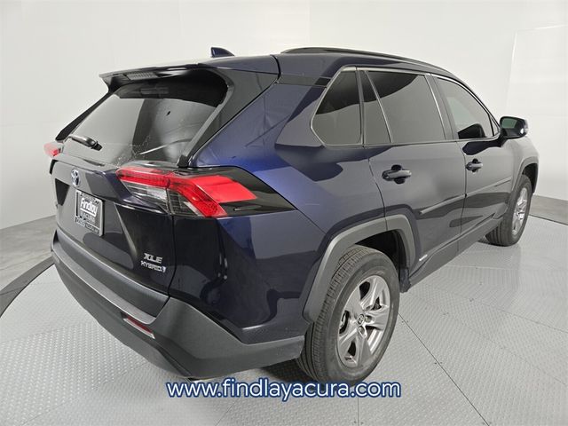 2022 Toyota RAV4 Hybrid XLE