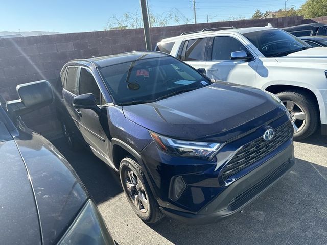 2022 Toyota RAV4 Hybrid XLE