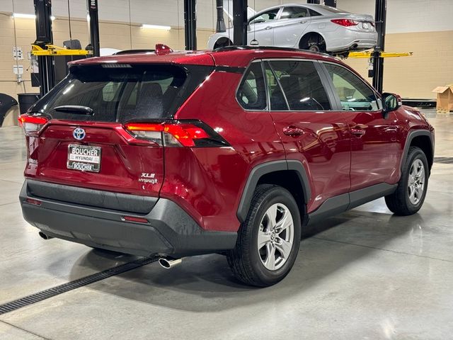 2022 Toyota RAV4 Hybrid XLE