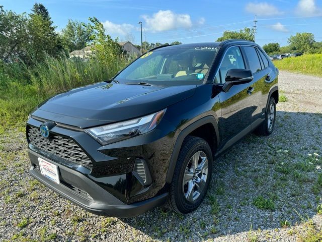 2022 Toyota RAV4 Hybrid XLE