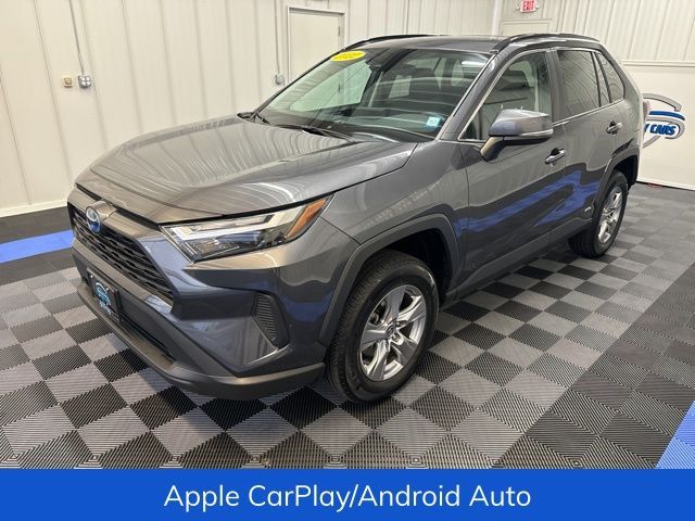 2022 Toyota RAV4 Hybrid XLE