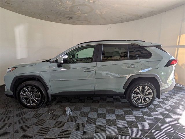 2022 Toyota RAV4 Hybrid XLE Premium