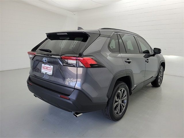 2022 Toyota RAV4 Hybrid XLE Premium