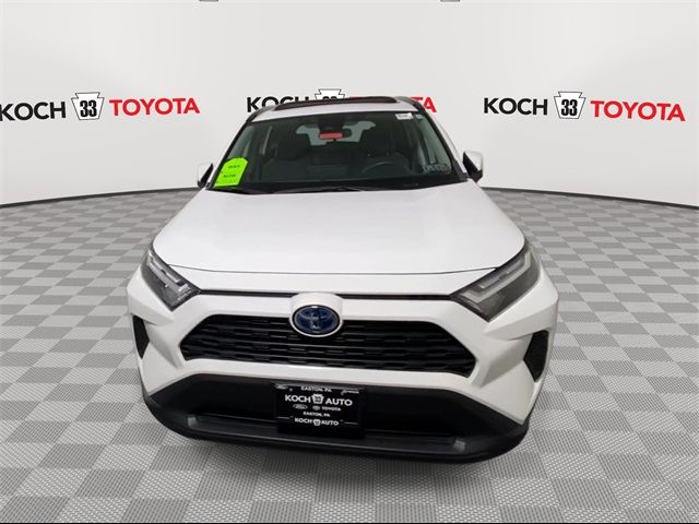 2022 Toyota RAV4 Hybrid XLE