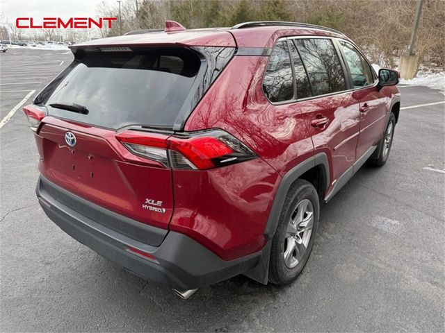 2022 Toyota RAV4 Hybrid XLE