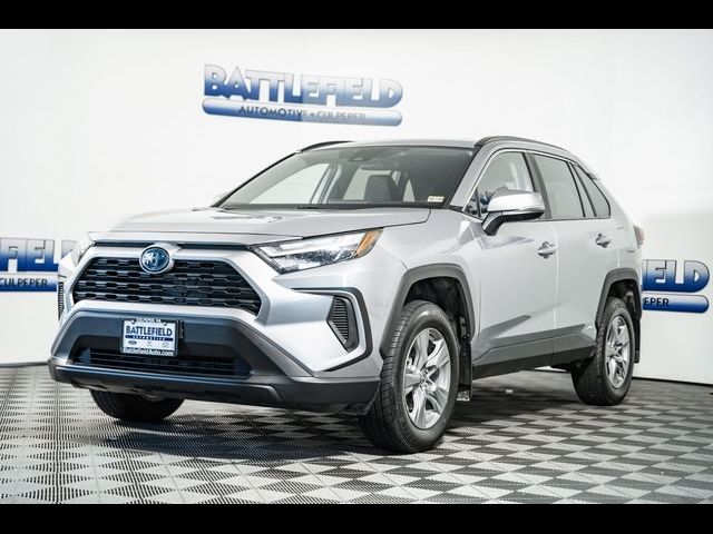 2022 Toyota RAV4 Hybrid XLE