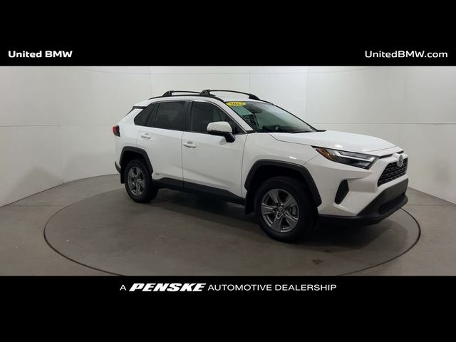 2022 Toyota RAV4 Hybrid XLE